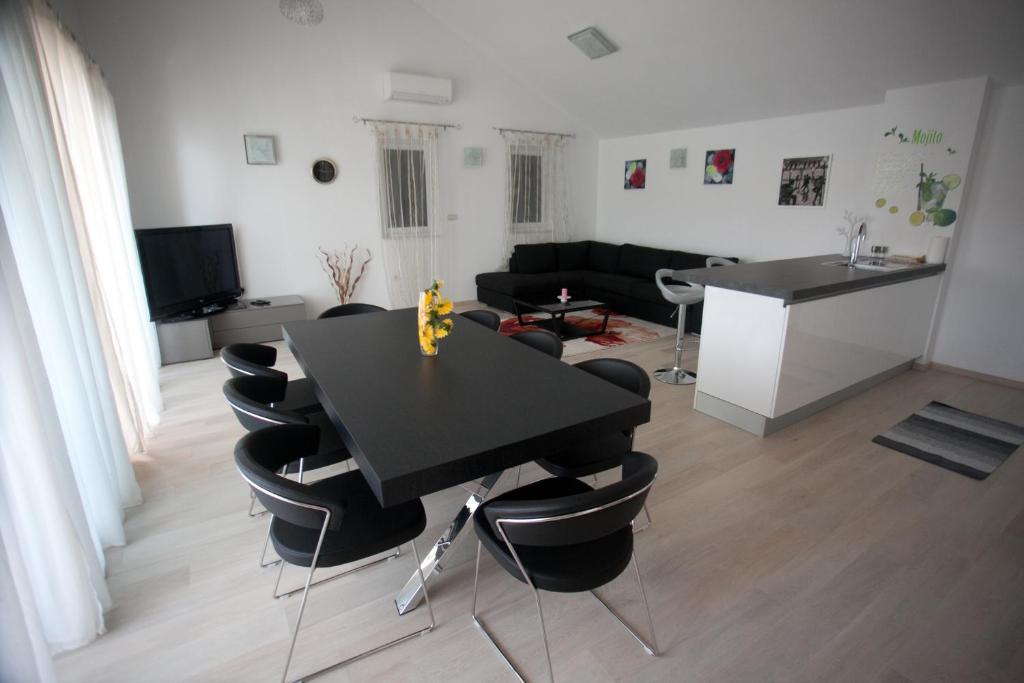 Apartments Svjetlana Trogir Pokoj fotografie