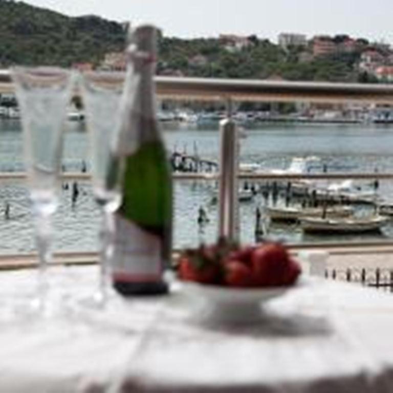 Apartments Svjetlana Trogir Exteriér fotografie